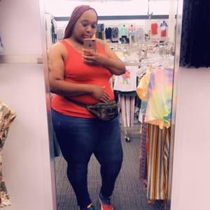 Meet your Posher, Nikki